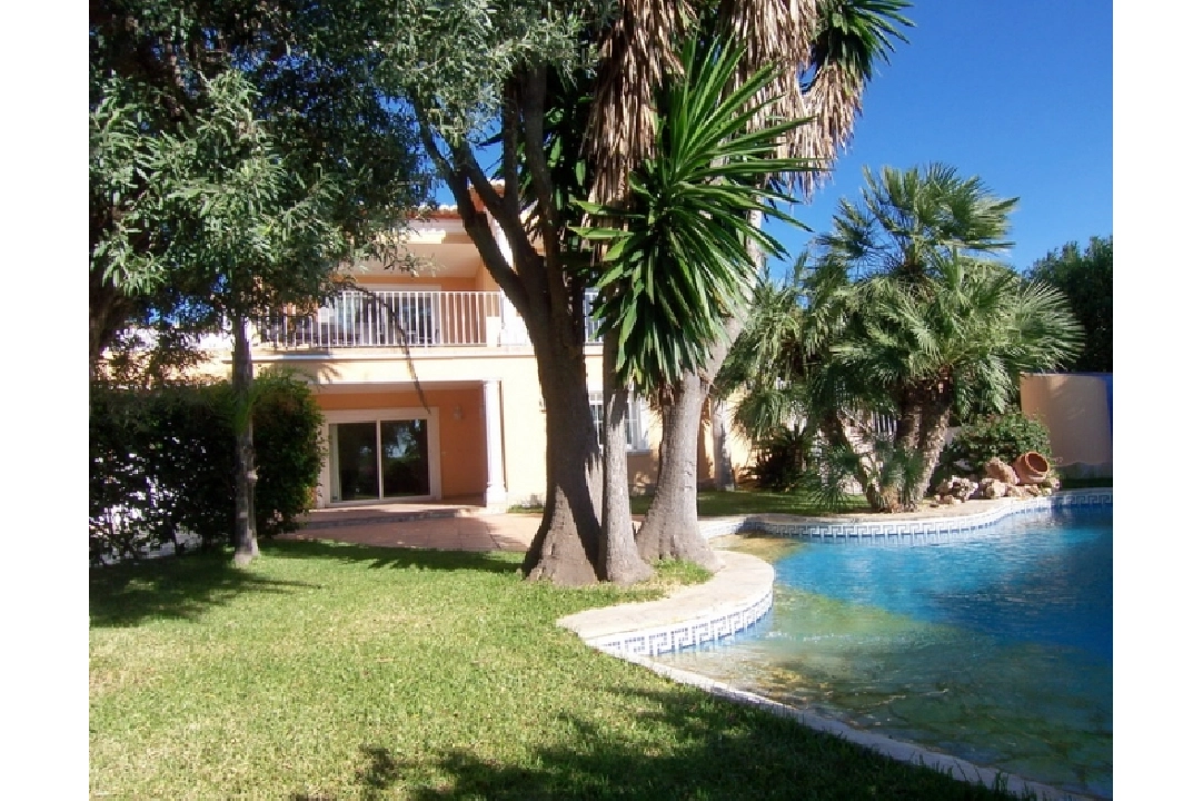 villa en Moraira(Club Moraira) en venta, superficie 220 m², ano de construccion 2000, + calefaccion suelo, aire acondicionado, parcela 800 m², 4 dormitorios, 3 banos, piscina, ref.: BI-MT.H-523-11