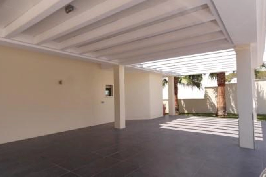 villa en Benissa en venta, superficie 585 m², parcela 1843 m², 4 dormitorios, 5 banos, piscina, ref.: COB-2005-27