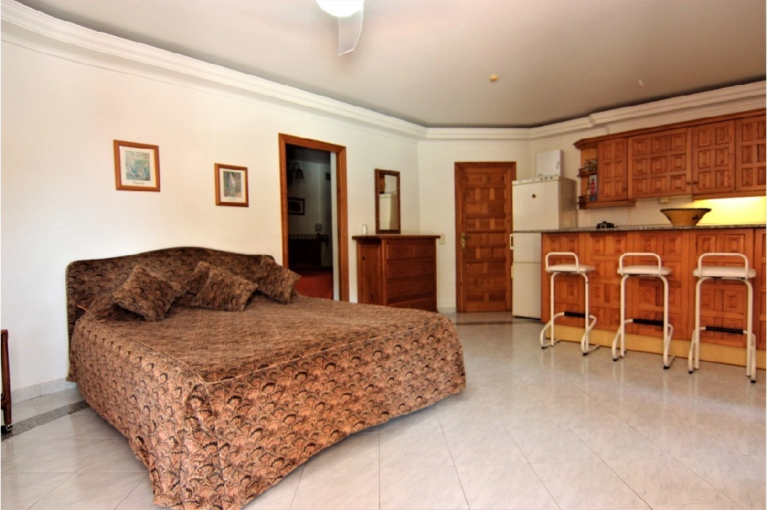 villa en Benissa(Fanadix) en venta, superficie 392 m², aire acondicionado, parcela 2095 m², 8 dormitorios, 6 banos, ref.: BP-6197BEN-20