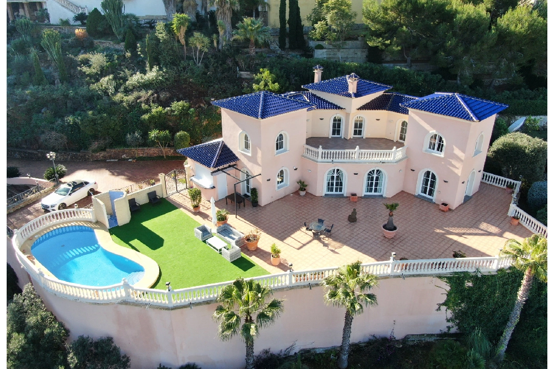 villa en Pedreguer en venta, superficie 332 m², aire acondicionado, parcela 1300 m², 5 dormitorios, 4 banos, piscina, ref.: BS-3974725-1