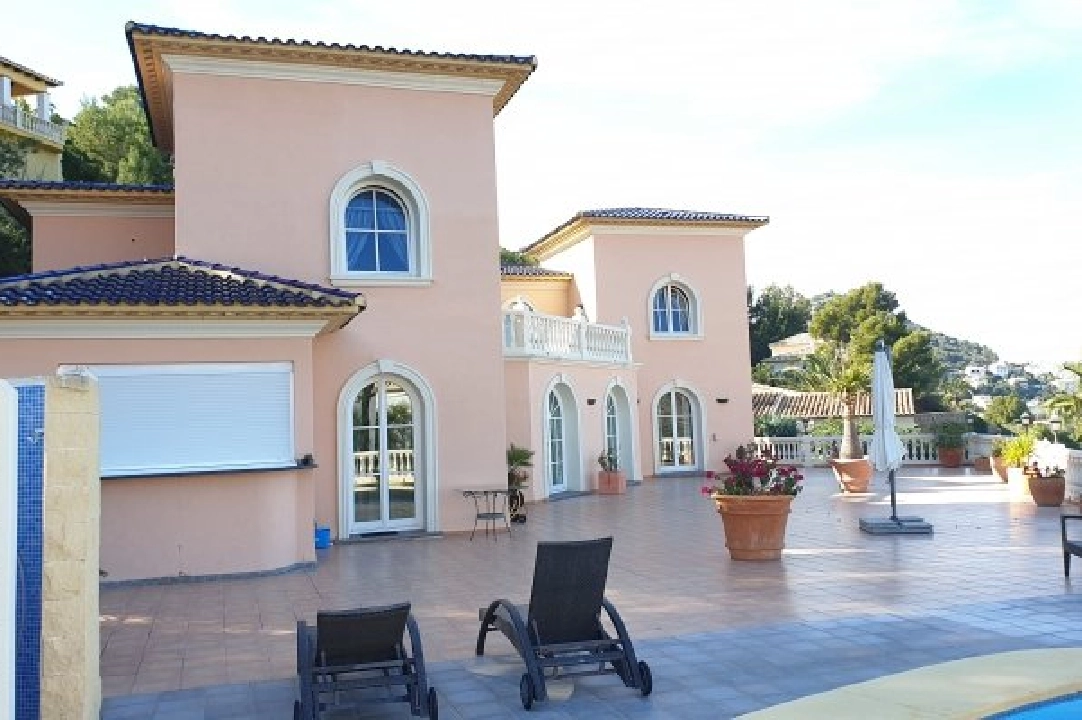 villa en Pedreguer en venta, superficie 332 m², aire acondicionado, parcela 1300 m², 5 dormitorios, 4 banos, piscina, ref.: BS-3974725-21