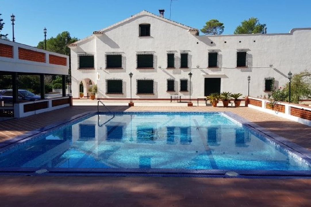 villa en Gandia en venta, superficie 1300 m², parcela 200000 m², 20 banos, ref.: BS-3974641-15