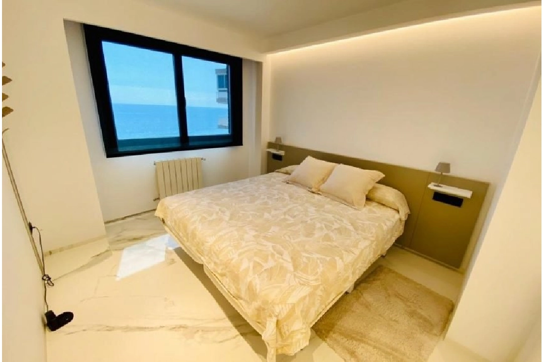 apartamento en Benidorm en venta, superficie 113 m², aire acondicionado, 3 dormitorios, 3 banos, piscina, ref.: BS-5383524-28