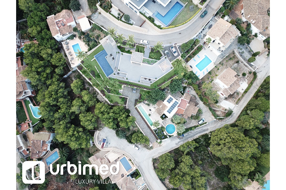 villa en Denia en venta, superficie 734 m², aire acondicionado, parcela 2 m², 5 dormitorios, 7 banos, piscina, ref.: UM-UV-IPANEMA-8