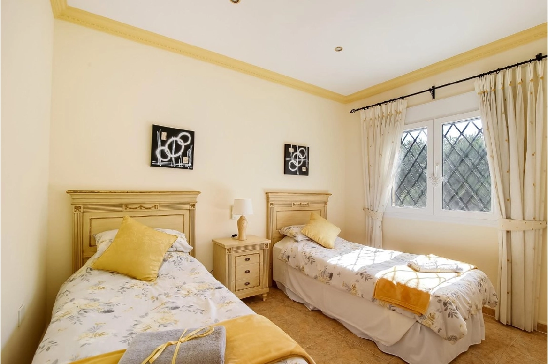 villa en Moraira(Benimeit) en venta, superficie 370 m², aire acondicionado, parcela 785 m², 4 dormitorios, 3 banos, ref.: BP-6376MOR-13