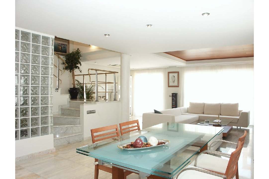 villa en Javea(Port) en venta, superficie 360 m², aire acondicionado, parcela 105 m², 5 dormitorios, 3 banos, ref.: BP-4192JAV-4