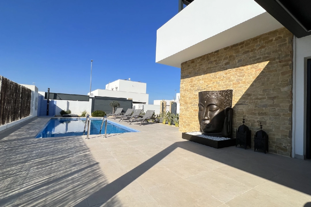 villa en El Vergel en alquiler de vacaciones, superficie 149 m², ano de construccion 2020, estado mint, + calefaccion suelo, aire acondicionado, parcela 400 m², 3 dormitorios, 3 banos, piscina, ref.: T-0123-2
