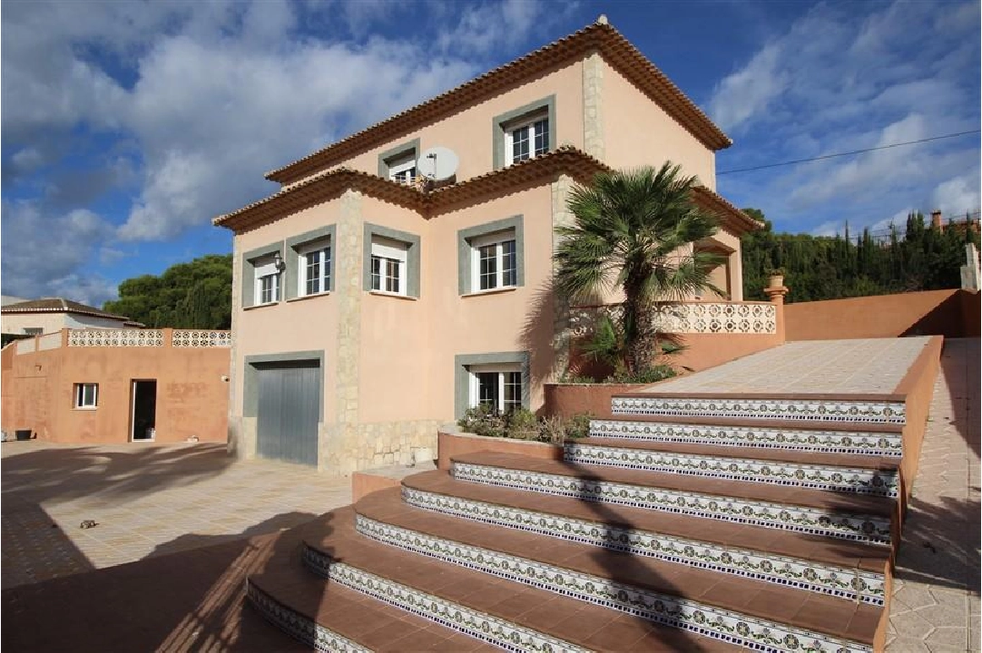 villa en Calpe en venta, superficie 331 m², parcela 849 m², 5 dormitorios, 3 banos, piscina, ref.: COB-3317-1
