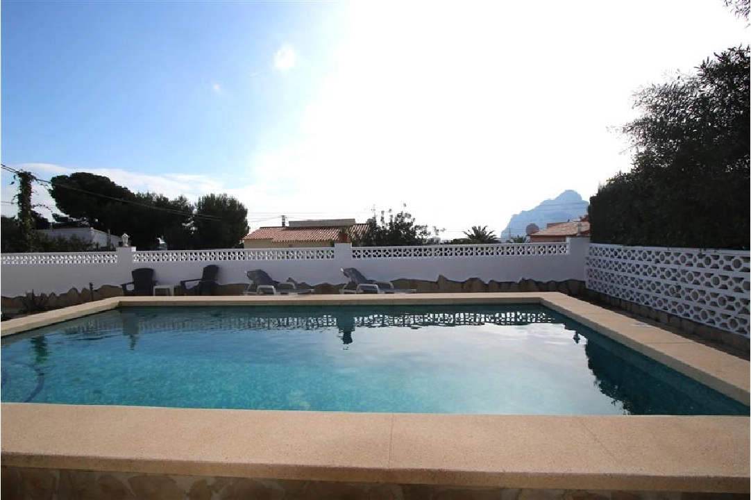 villa en Calpe en venta, superficie 300 m², parcela 1098 m², 6 dormitorios, 4 banos, piscina, ref.: COB-3299-30