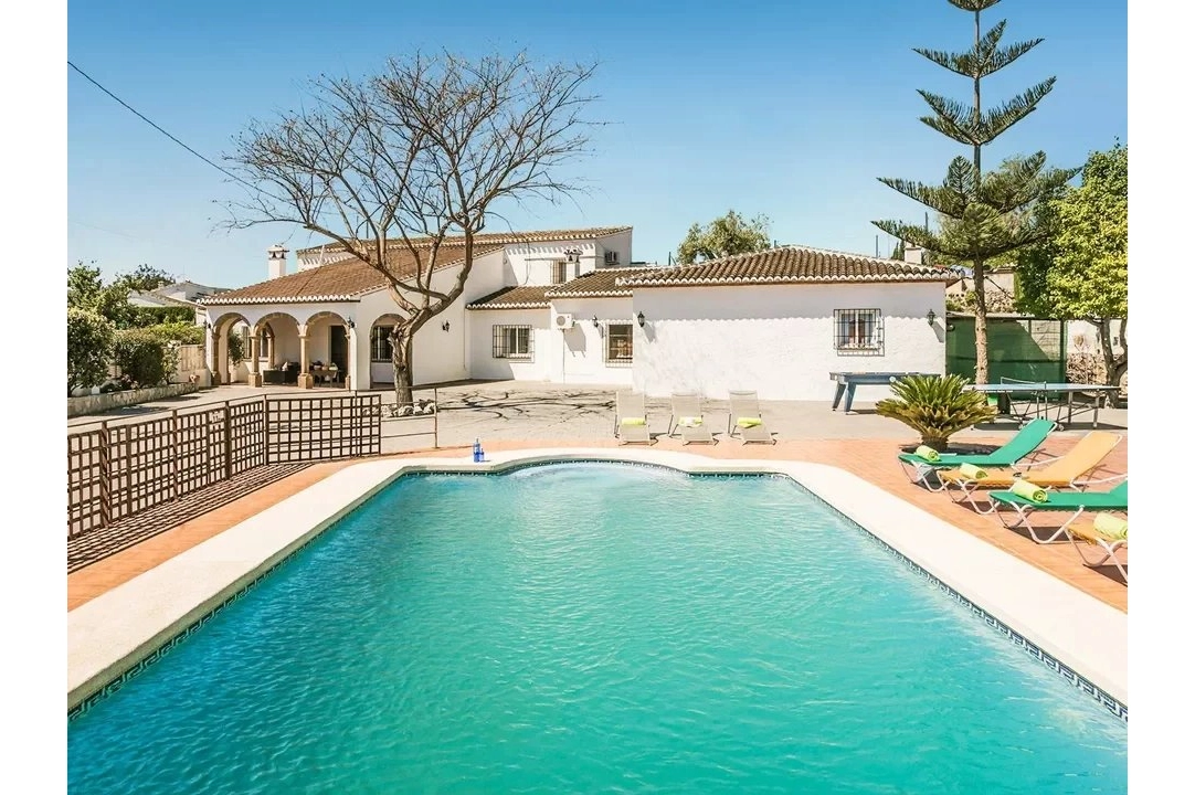 villa en Javea en venta, superficie 400 m², aire acondicionado, 5 dormitorios, 3 banos, piscina, ref.: BS-8146334-1