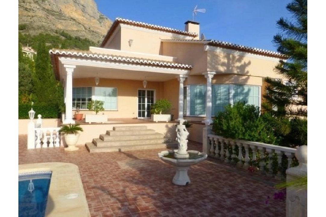 villa en Javea en venta, superficie 565 m², aire acondicionado, parcela 2280 m², 5 dormitorios, 4 banos, piscina, ref.: BS-3974716-1