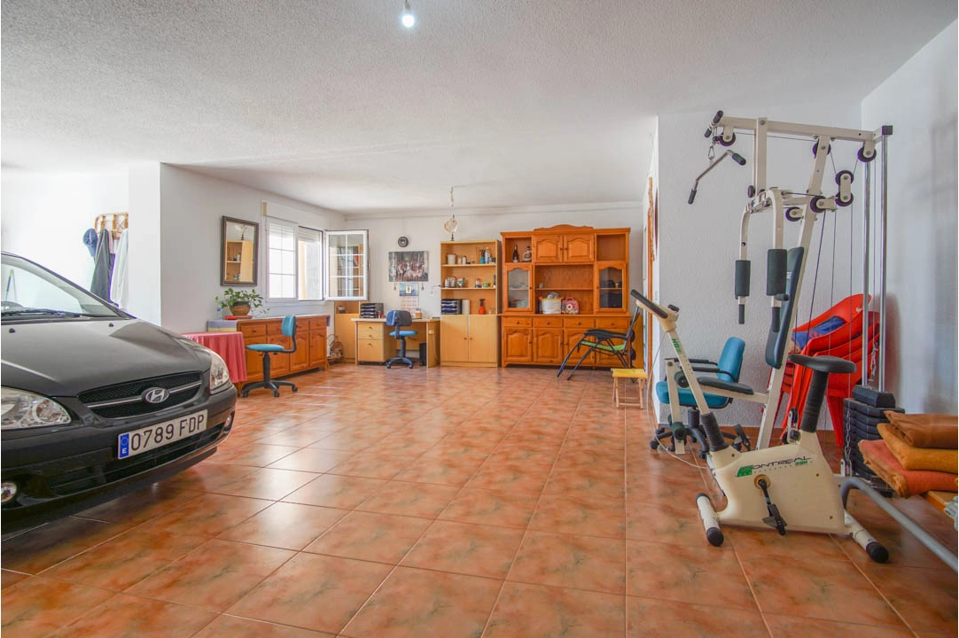 villa en Calpe(Partida La Calalga) en venta, superficie 345 m², parcela 867 m², 5 dormitorios, 3 banos, ref.: BP-7016CAL-36