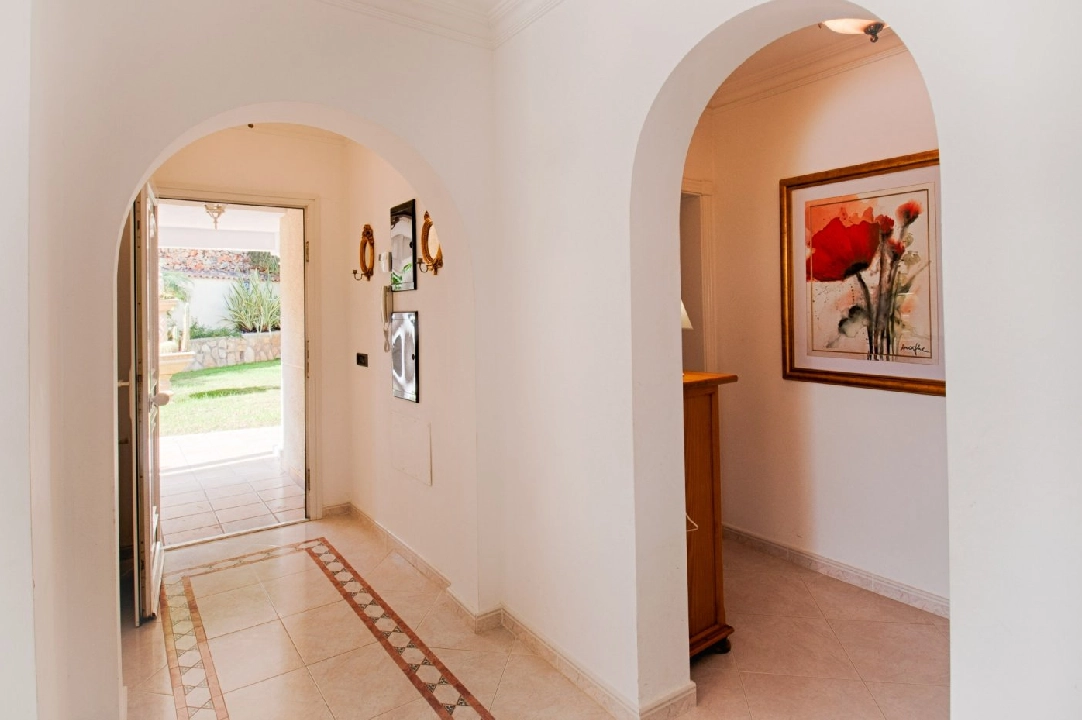 villa en Benissa(El Magraner) en venta, superficie 310 m², aire acondicionado, parcela 1000 m², 4 dormitorios, 3 banos, piscina, ref.: AM-11829DA-3700-27