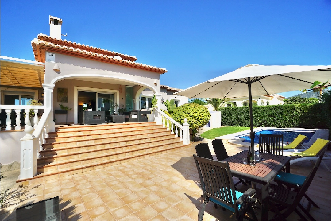 villa en Moraira(Camarrocha) en venta, superficie 140 m², aire acondicionado, parcela 807 m², 3 dormitorios, 2 banos, piscina, ref.: CA-H-1690-AMBEI-8