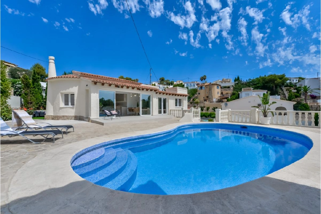 villa en Benissa en venta, superficie 217 m², parcela 834 m², 5 dormitorios, 4 banos, piscina, ref.: COB-3419-1