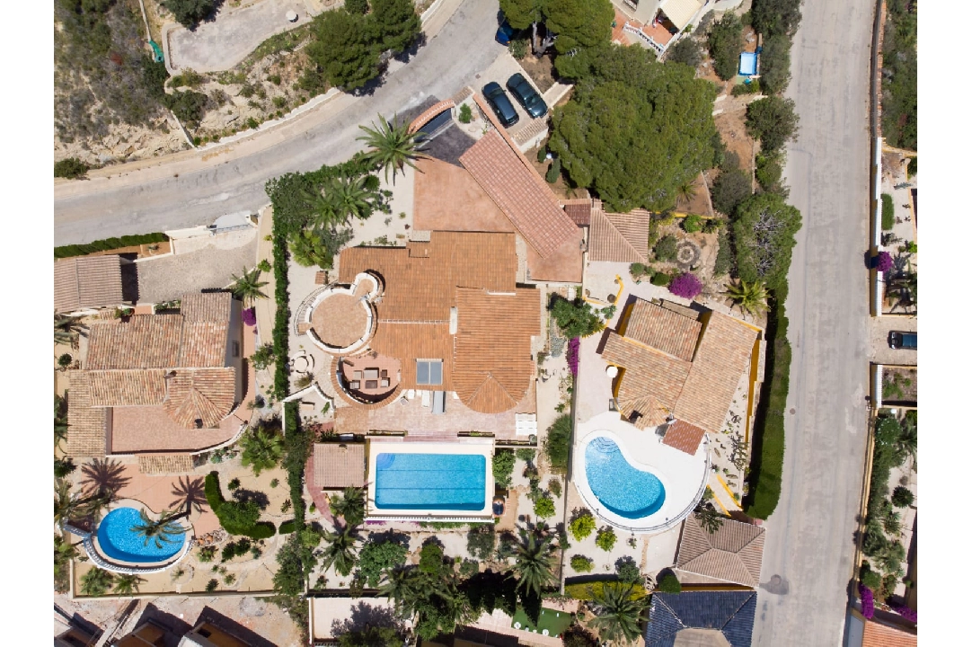villa en Benitachell(Cumbre del Sol) en venta, superficie 237 m², parcela 1011 m², 5 dormitorios, 3 banos, ref.: BP-4339BELL-38