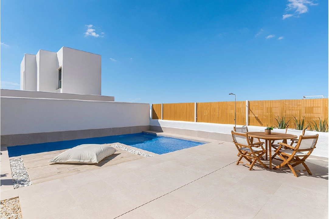 villa en Los Alcazares en venta, superficie 109 m², estado first owner, parcela 184 m², 3 dormitorios, 2 banos, piscina, ref.: HA-LAN-431-E02-2