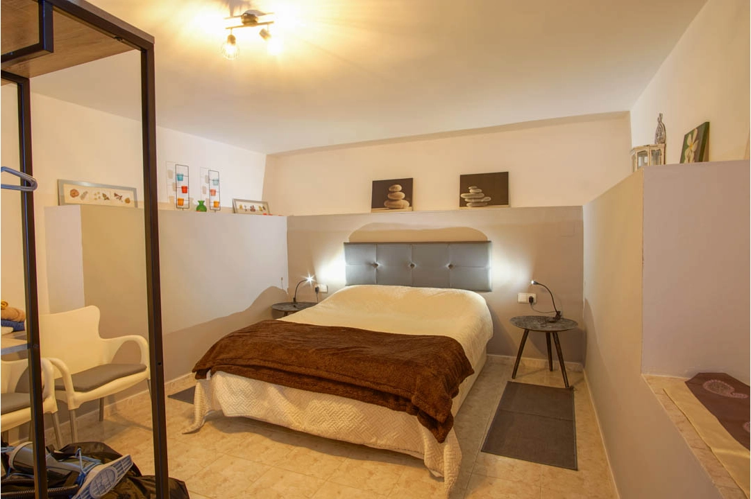 villa en La Nucia(Barranco Hondo) en venta, superficie 230 m², aire acondicionado, parcela 1087 m², 4 dormitorios, 3 banos, ref.: BP-7051NUC-25