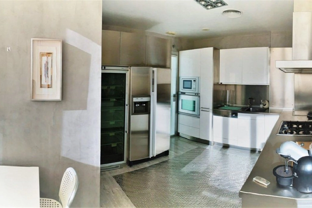 apartamento en Benidorm(Benidorm) en venta, superficie 176 m², aire acondicionado, 2 dormitorios, 2 banos, piscina, ref.: AM-822DA-3700-9