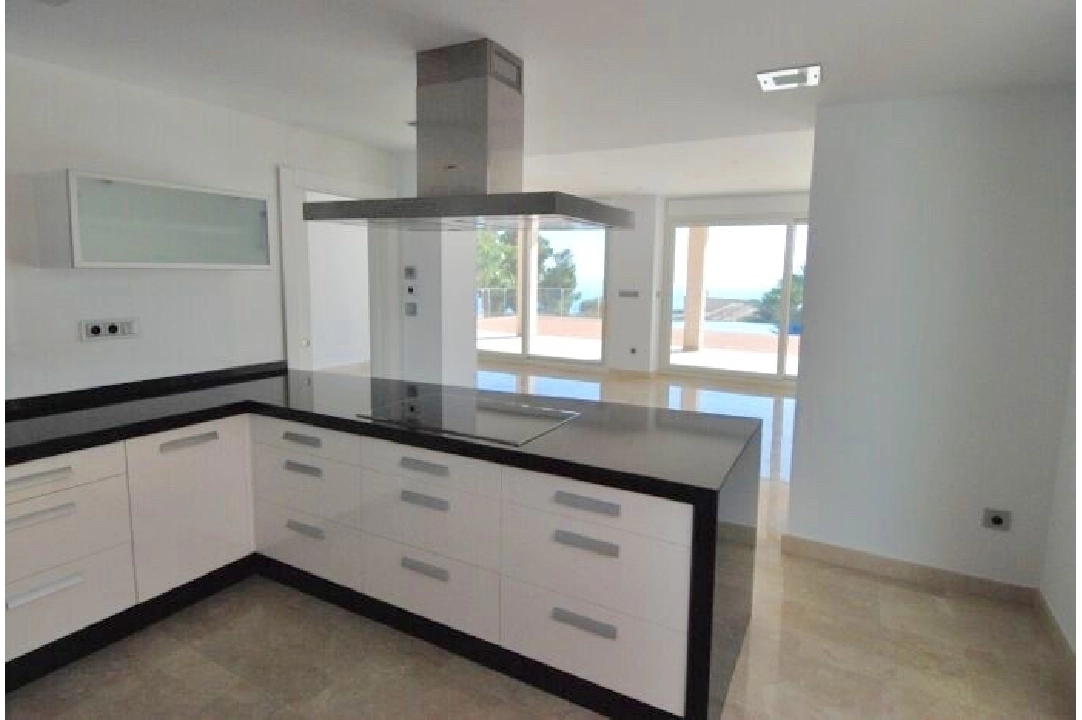 villa en Moraira(San Jaime) en venta, superficie 559 m², ano de construccion 2015, aire acondicionado, parcela 1132 m², 4 dormitorios, 9 banos, piscina, ref.: CA-H-590-AMB-4